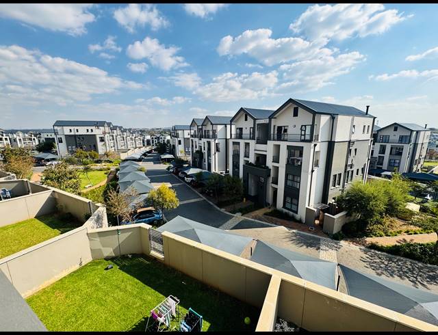 1 BEDROOM FLAT FOR SALE IN WATERFALL